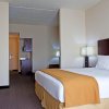 Отель Holiday Inn Express & Suites Chicago West-O'Hare A, фото 4