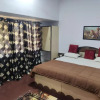 Отель Centre Point by OYO Rooms, фото 4