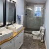 Отель 1st Class Rentals The Thurman Munson House, фото 7