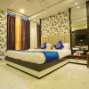 Отель OYO 5253 Hotel Orange Lily, фото 3