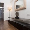 Отель 3 Bedroom House In Central Wimbledon, фото 8