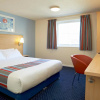 Отель Travelodge Wakefield Woolley Edge M1 Southbound, фото 3