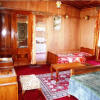 Отель Howrah Houseboat в Шринагаре