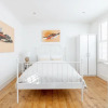 Отель Bright Welcoming Apartment With Terrace, Fulham 3 bed, фото 4
