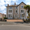 Отель Lansdowne House with Private Car Park, фото 6