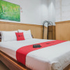 Отель RedDoorz near Kartini Mall Lampung, фото 24