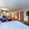 Отель Holiday Inn Express And Suites Tulsa S Broken Arro, фото 6