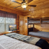 Отель Smoky Mountain Lodge 6 Bedroom Cabin by RedAwning, фото 4