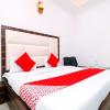 Отель OYO 43845 Hotel Red Velvet Inn, фото 4