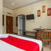 Отель RedDoorz Plus near Balai Kota Batu 2, фото 10