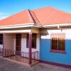 Отель Beautiful 2-bed House in Kampala, фото 1