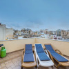 Отель Getawaysmalta - Blue Waters Penthouse in Sliema, фото 8