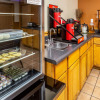 Отель Econo Lodge Inn & Suites, фото 11