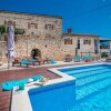 Отель Beautiful Villa Consisting of two Houses With Private Pool in the Heart of Istria, фото 15