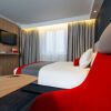 Отель Holiday Inn Express Bath, an IHG Hotel, фото 9