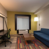 Отель Holiday Inn Express Hotel & Suites in North East (Erie), an IHG Hotel, фото 2