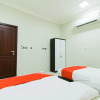 Отель Super OYO 106 Muscat Grand Hotel Apartment, фото 26