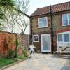 Отель Romantic Flint Cottage on the Suffolk Coast, фото 20
