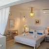 Отель White Blue Houses & Apartments Paros, фото 4