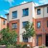 Отель Elegant Holiday Home in Milton Keynes Near Towncentre, фото 1
