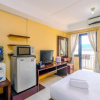 Отель Cozy And Homey Studio Apartment At Metropark Condominium Jababeka, фото 3