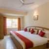 Отель OYO 9633 Hotel Srinidhi Residency, фото 4