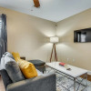 Отель Lasalle 1b/2b · Centrally Located Gated Units Great for Groups!, фото 2