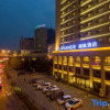 Отель Lavande Hotel (Shenyang North Railway Station Shifu Square), фото 1
