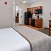 Отель Candlewood Suites Turlock, an IHG Hotel, фото 6