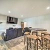 Отель Luxe Glenville Resort Retreat w/ Fireplace!, фото 10