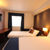 Отель Holiday Inn Express London Gatwick - Crawley, an IHG Hotel, фото 34