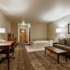 Отель Cobblestone Suites - Ripon, фото 1