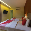 Отель OYO Rooms Sentul KTM Station, фото 5