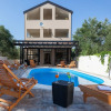 Отель Beautiful Villa With Private Pool 7 En Suite Bedrooms 3 Roofed Terraces Bbq, фото 18