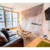 Отель MiCasa Suites - Stylish Condo in Maple Leaf Square, фото 11