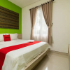 Отель RedDoorz Syariah near Prasetya Mulya Cilandak Campus, фото 3