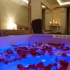 Отель Central Business Suites with Hot Jacuzzi, фото 3