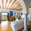 Отель Traditional Villa 5 Mins on Foot From the Beach, фото 15