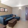 Отель Comfort Suites Denver International Airport, фото 27