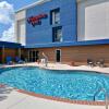 Отель Hampton Inn Greenwood, фото 18