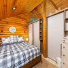 Отель Log Cabin w/ Private Hot Tub on Wenatchee River!, фото 3