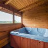 Отель Bear Hyde 3 Bedroom Home with Hot Tub, фото 12