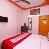 Отель OYO 10875 Optimum i Hotel, фото 20
