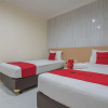 Отель RedDoorz near MT Haryono Semarang, фото 14