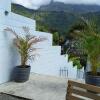 Отель Appartement au cœur du village d'HellBourg в Hell-Bourg