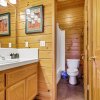 Отель Custom Built Cabin w/ Hot Tub SHR #33 by Bear Valley Vacation Rentals, фото 19