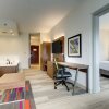 Отель Holiday Inn Express & Suites Aurora - Naperville, an IHG Hotel, фото 27