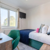 Отель Newly Renovated 2-Bed Home in Newport, фото 4