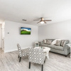 Отель Wisteria Unit B - 2 Br Townhouse, фото 15