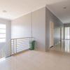Отель Urbanview Hotel Stariez Karawaci Tangerang by RedDoorz, фото 10